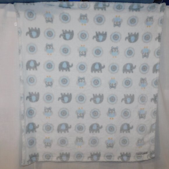 Blankets & Beyond White Gray Blue Elephant Owl Pattern Plush Fleece Baby Blanket - Picture 3 of 5